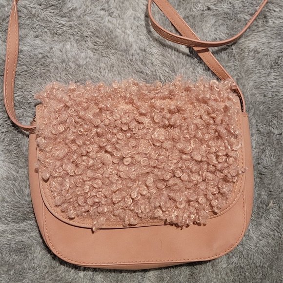 Universal Thread Handbags - Purse